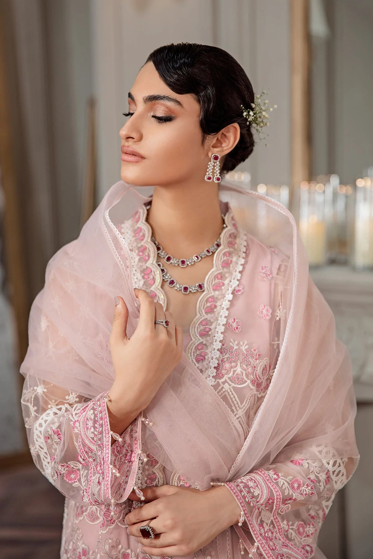 FEMININE FLORAL KURTA SET (D-11)