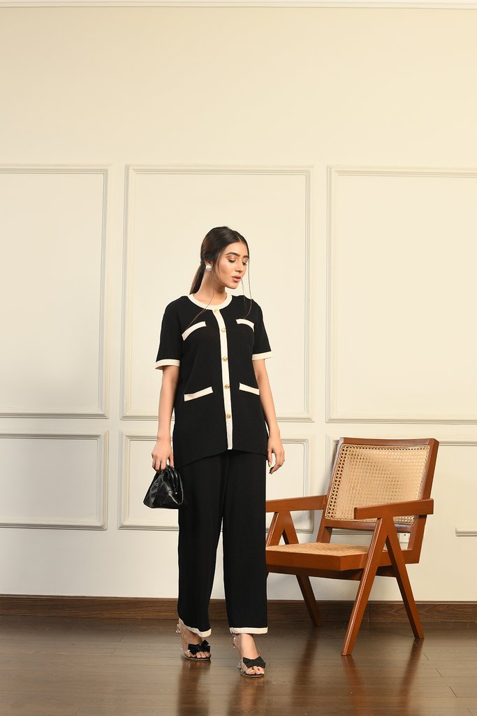 Ilana Contrast separates Black