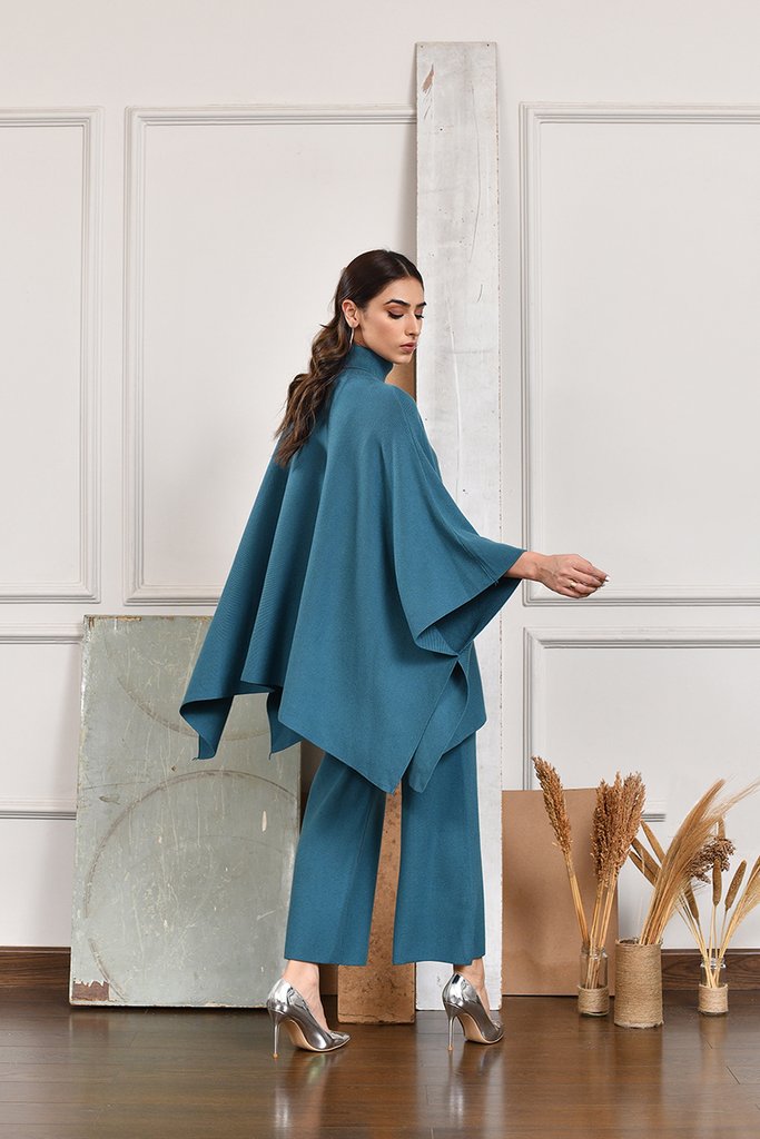Lily Knitted Cape Teal Separates
