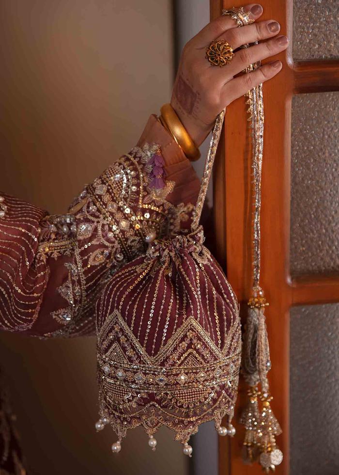 UNSTITCHED - MNR_MERAL_06