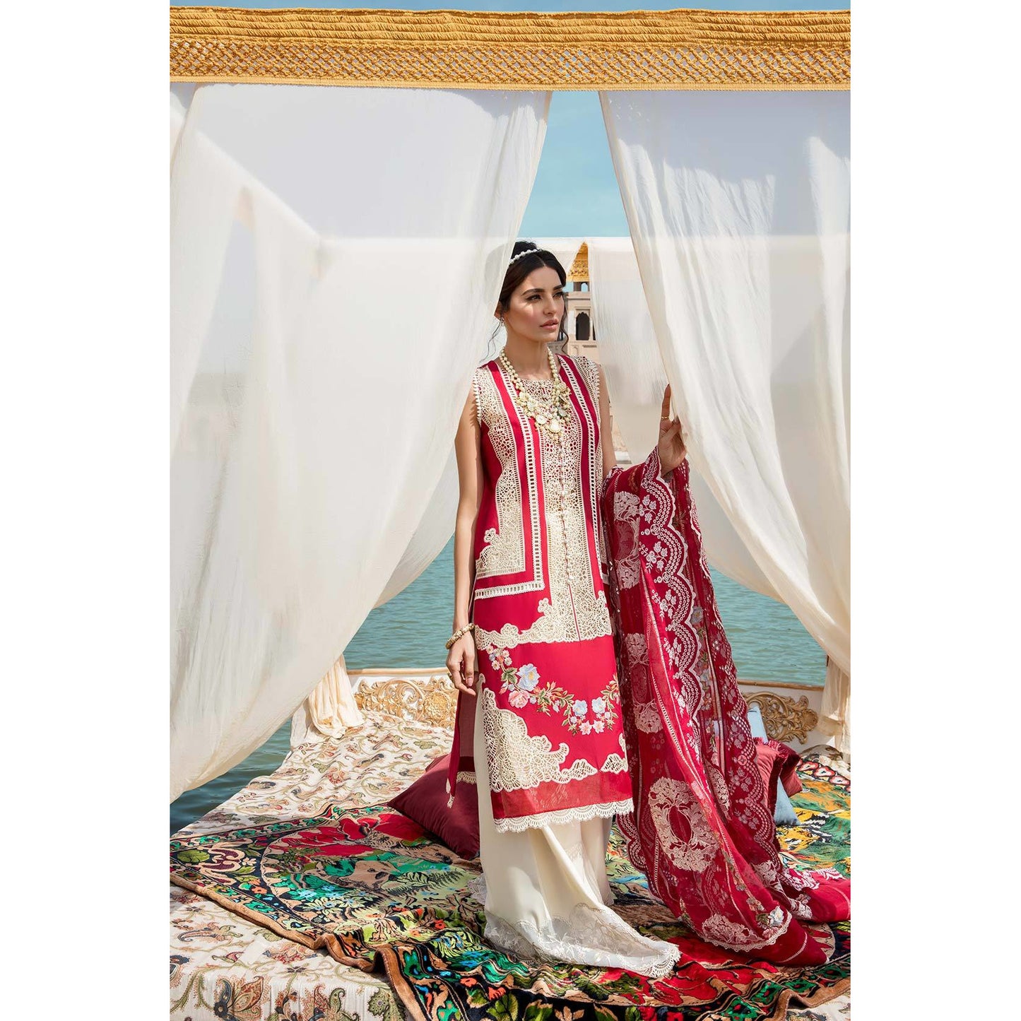 LACE GALORE - SANGRIA