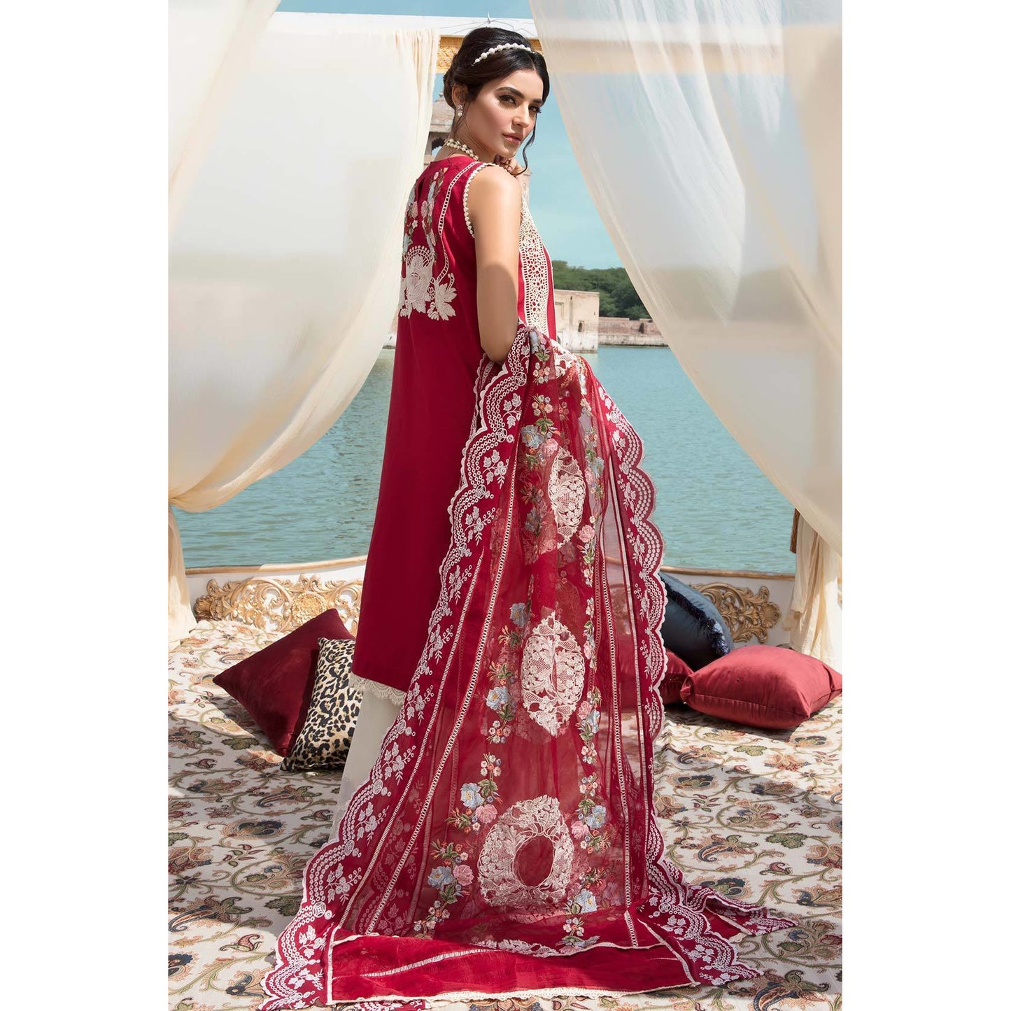 LACE GALORE - SANGRIA
