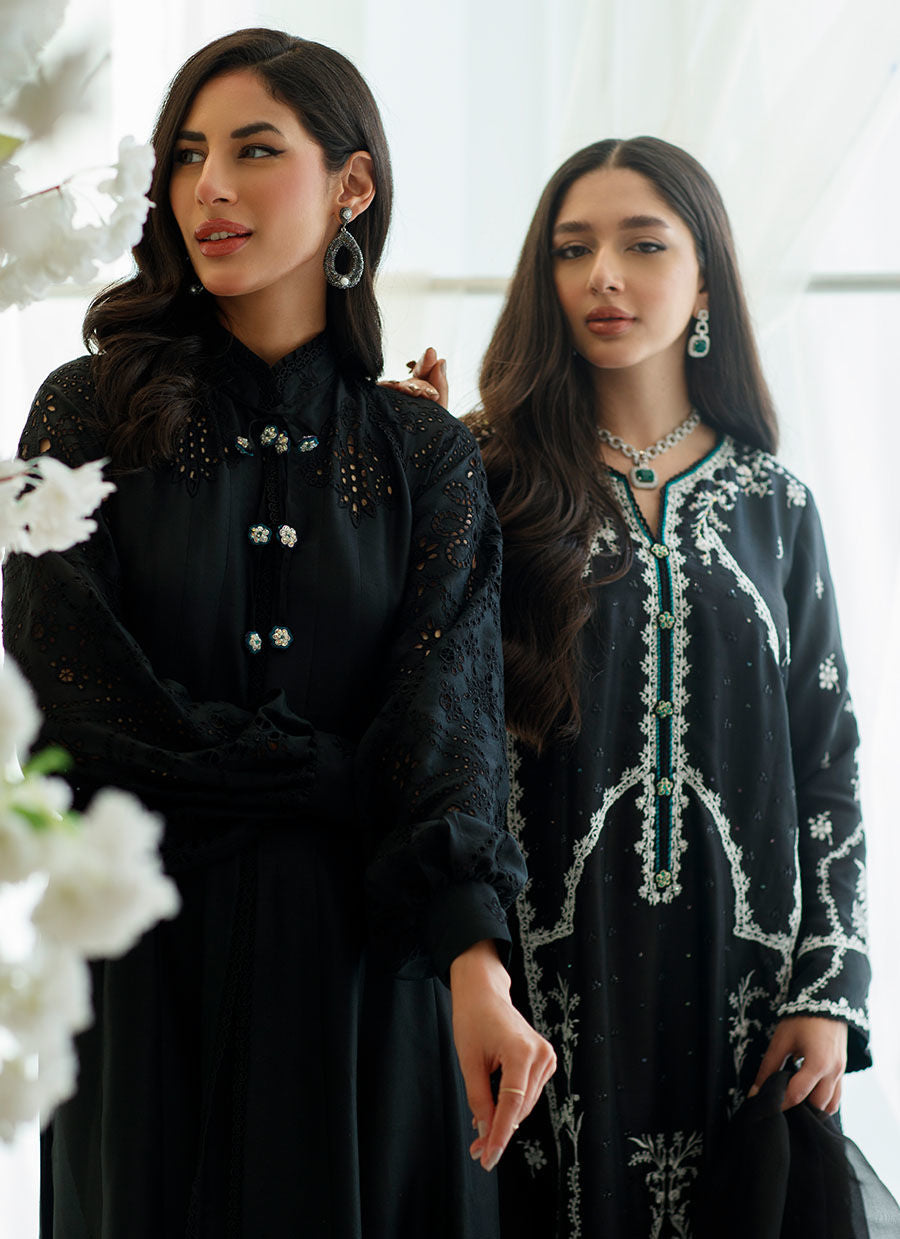 NOIR CUTWORK SHIRT