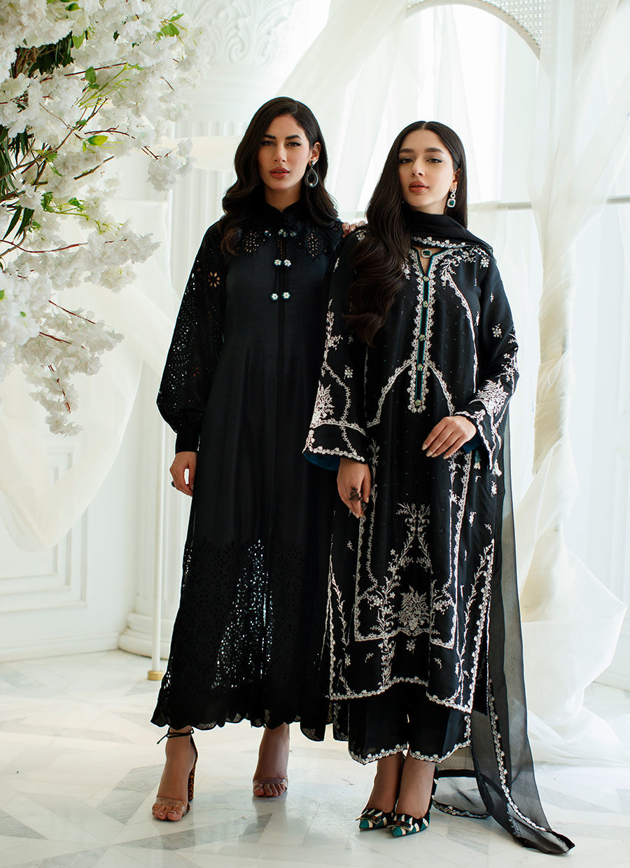 NOIR CUTWORK SHIRT