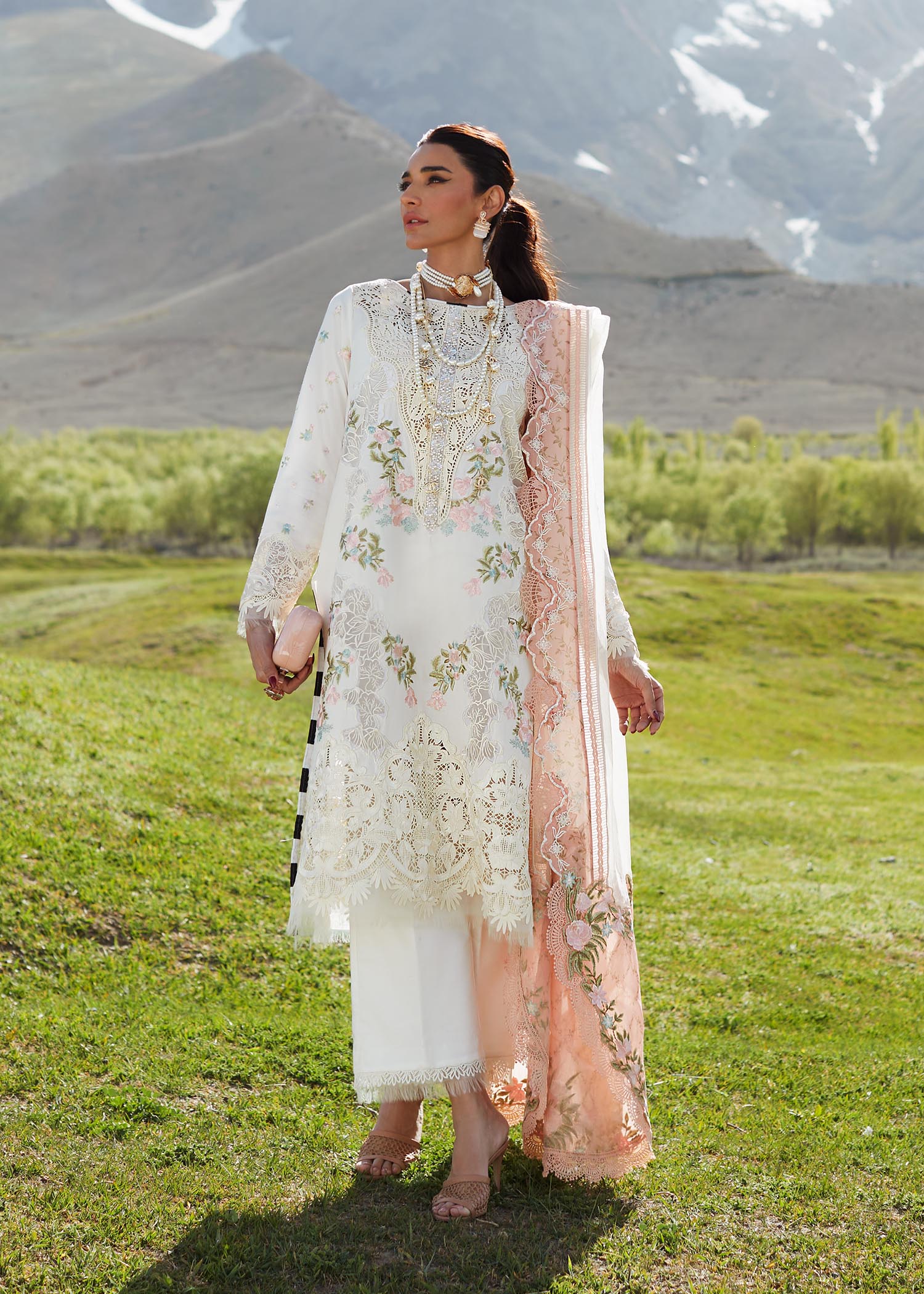 theory luxe 23年製 RAFFINA SILK SEEMORE LOOK BOOK SUMMER 2023 | Theory luxe（セオリーリュクス）公式