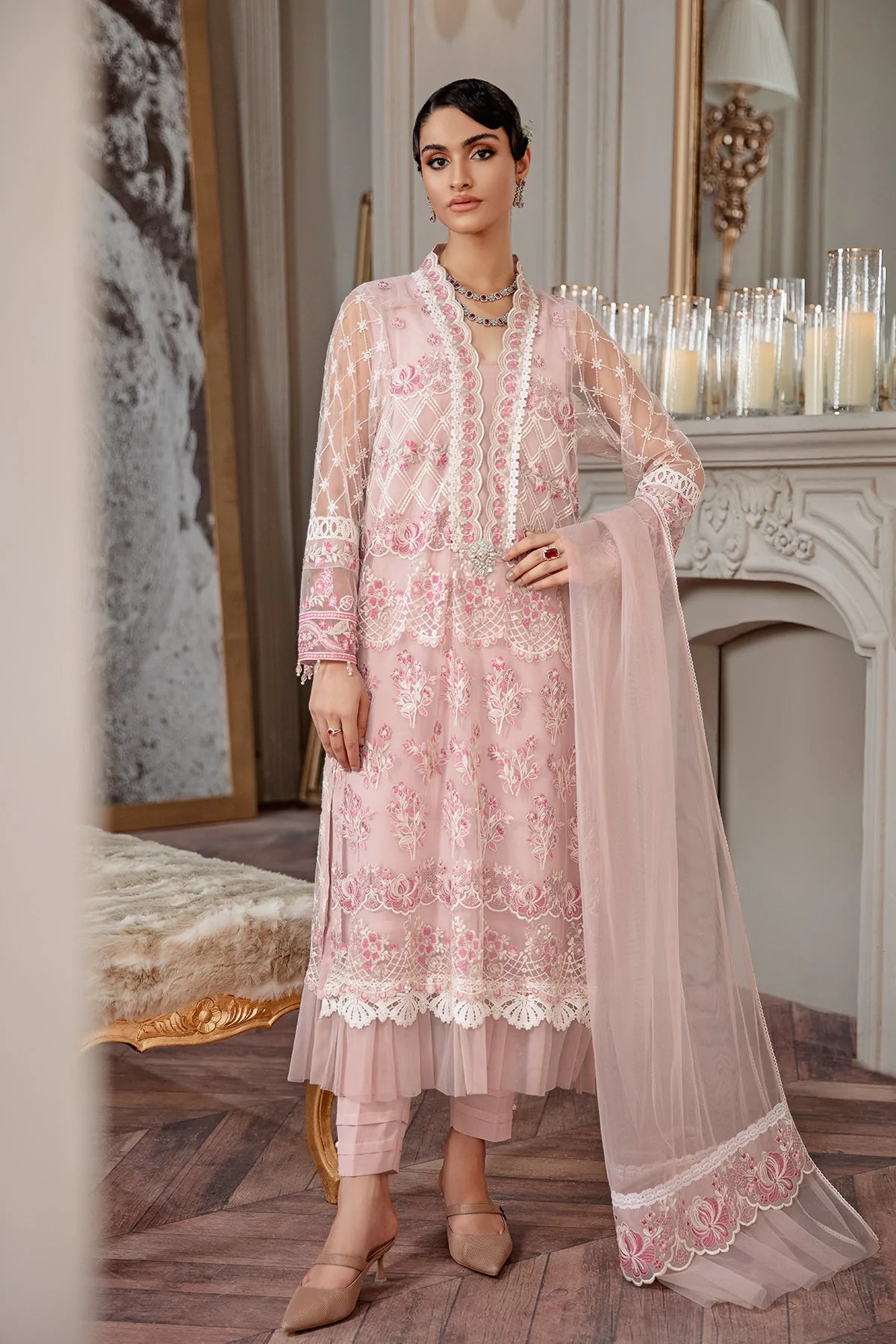FEMININE FLORAL KURTA SET (D-11)