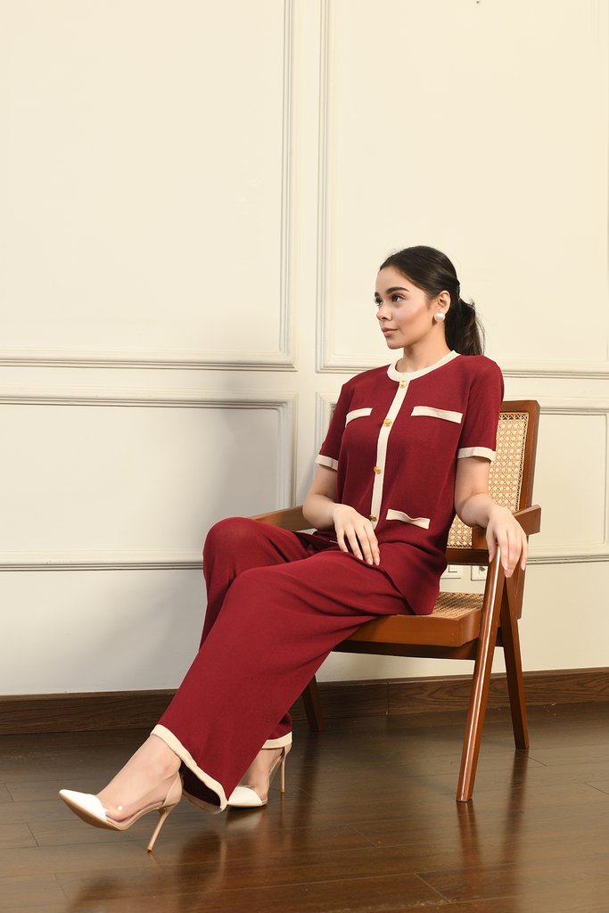 Ilana Contrast separates Maroon