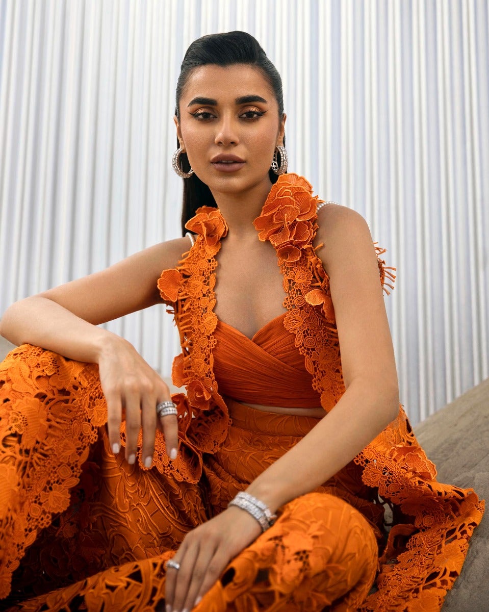 ORANGE CUTWORK