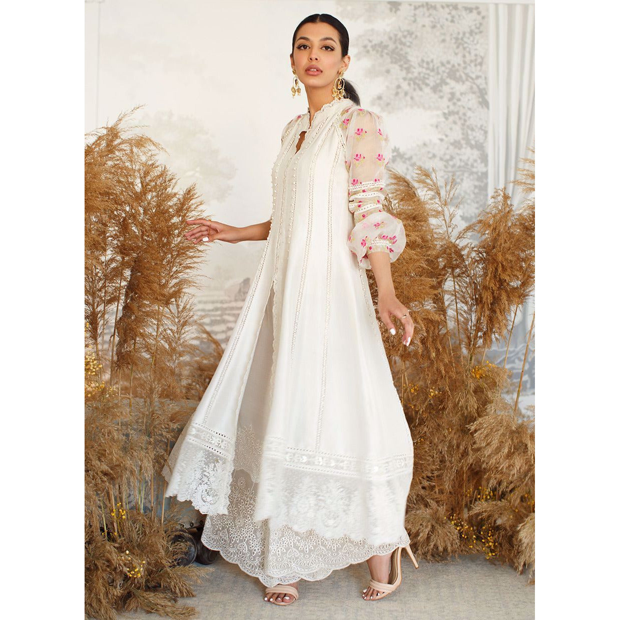 【新品】Hella tulle embroidery shirt アイボリー tulle embroidery shirt - Hella (ヘラ）公式通販サイト